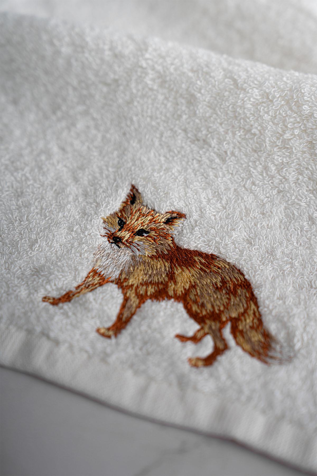 Safari Series Animal Embroidered Hand Towel (30 x 50 cm)