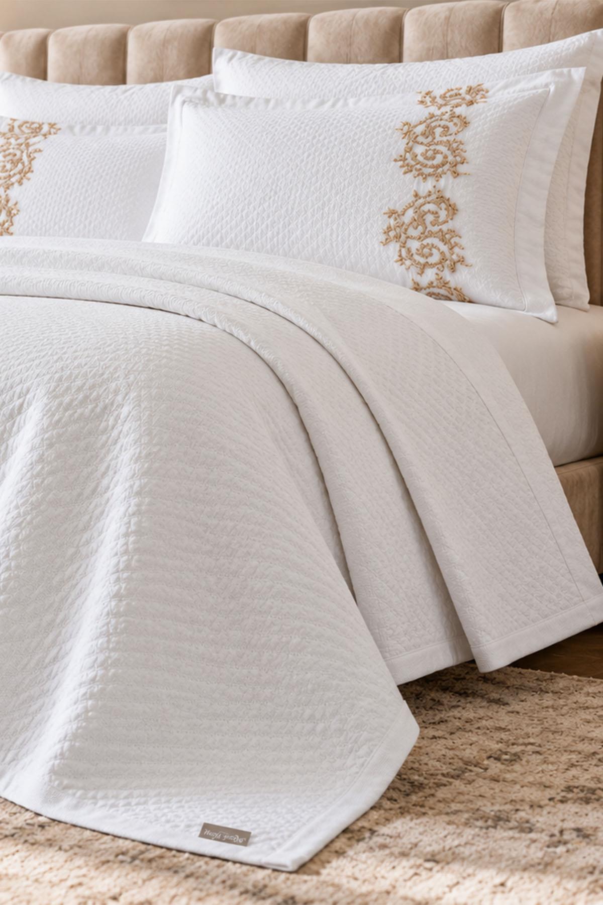 Como 100% Cotton Double Bed Quilt Set