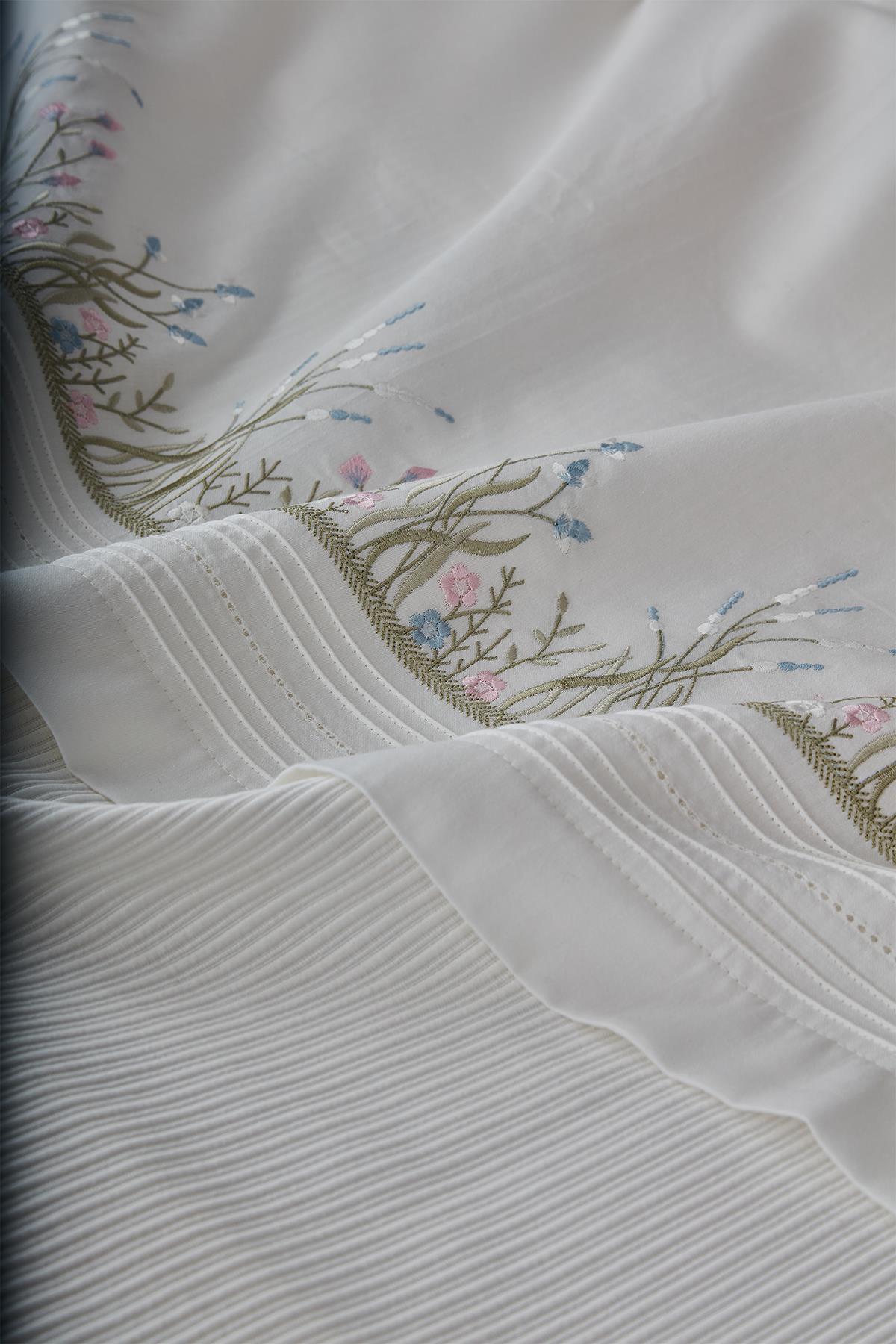 Fairy Tale Embroidered Super King Size 7-Piece Duvet Cover + Quilt Set