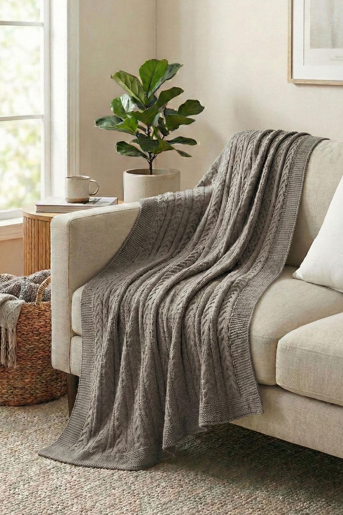 Motta Knitted TV Blanket (130 x 150 cm)