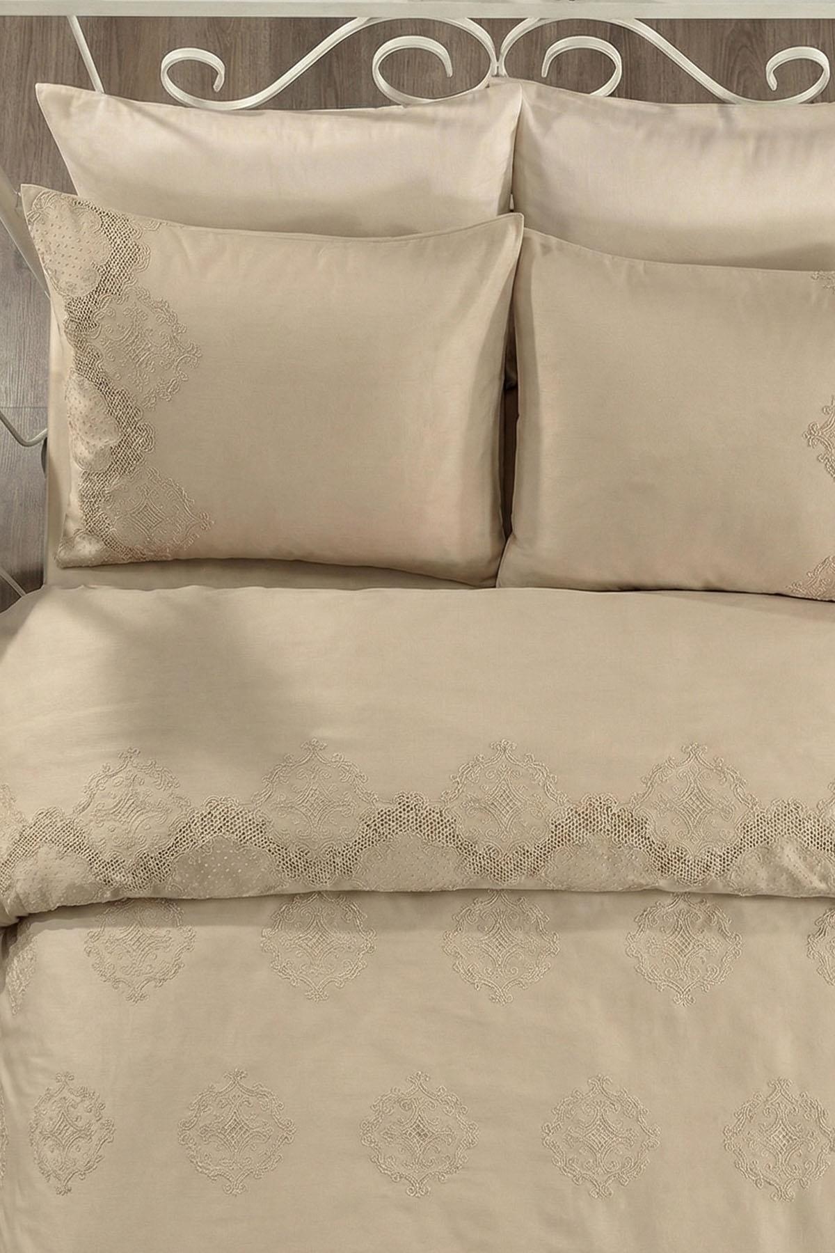 Simena Embroidered Cotton Satin Super King Size 6-Piece Duvet Cover Set