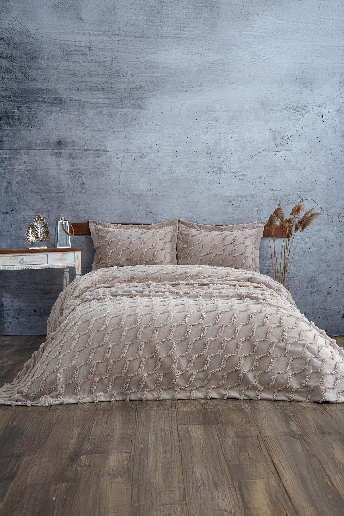 Beige linen-textured plush single bedspread, modern bedroom decor