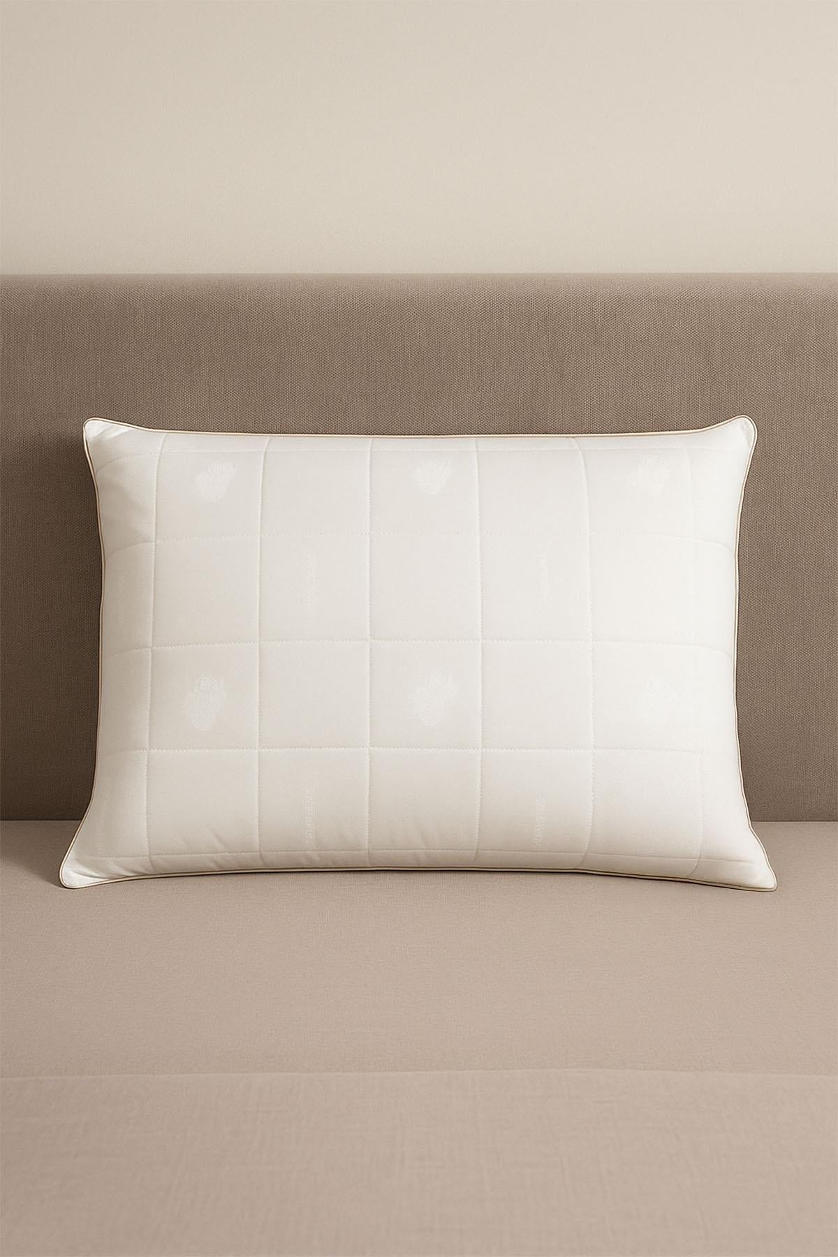 Wool Pillow (50 x 70 cm) / 900 GR